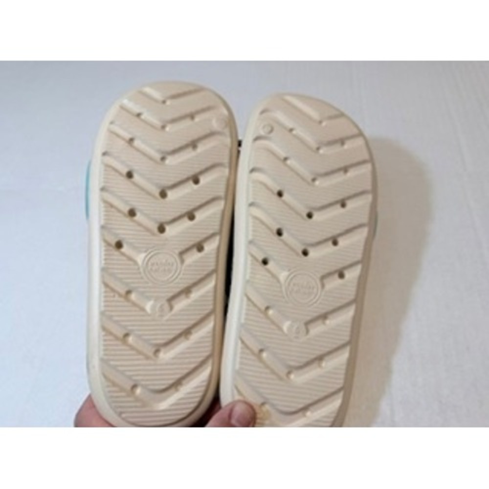 Wonder Nation Womens Smiley Face Rainbow Slide Sandals Cream GGWH25CJ060L Size 6 - Picture 4 of 5